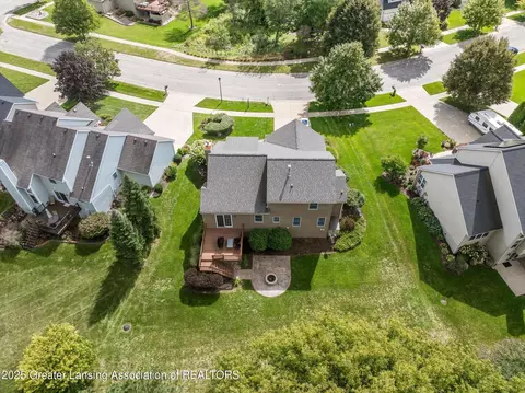 View/Area - 13132 Addington Dr, Dewitt, MI 48820 photo 10 of 12