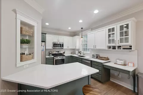 Kitchen - 13132 Addington Dr, Dewitt, MI 48820 photo 1 of 5