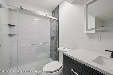 Bath - 13132 Addington Dr, Dewitt, MI 48820 photo 6 of 6