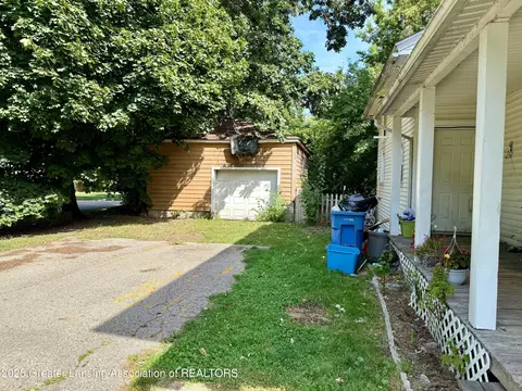 Exterior - 528 River St, Owosso, MI 48867 photo 2 of 2