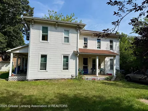 528 River St, Owosso, MI 48867