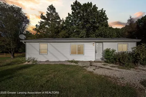 9991 W Stoll Rd, Haslett, MI 48840