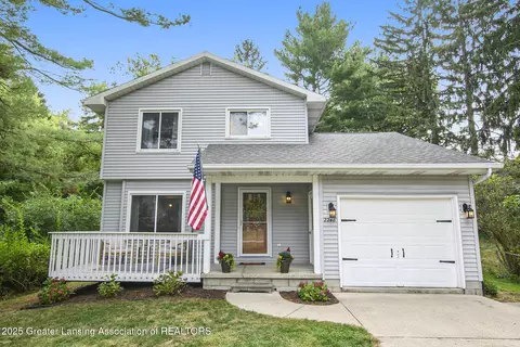 2248 Kenmore Dr, Okemos, MI 48864