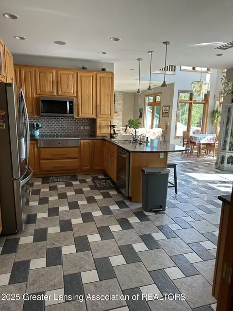 Kitchen - 4448 Hamilton Way, Gladwin, MI 48624 photo 5 of 5