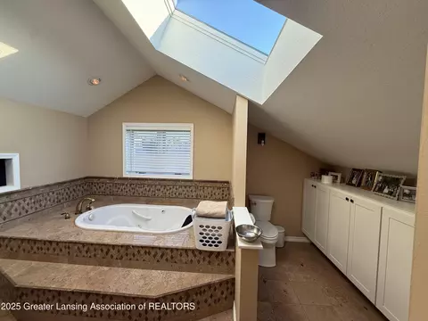 Bath - 4448 Hamilton Way, Gladwin, MI 48624 photo 7 of 9