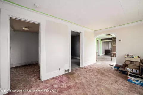 Living - 611 S Wisner Rd, Ithaca, MI 48847 photo 1 of 2
