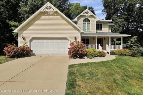 2355 Chisholm Ct, Holt, MI 48842