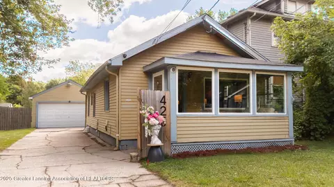 425 S Hayford Ave, Lansing, MI 48912