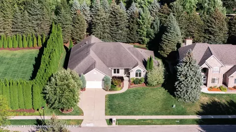 View/Area - 405 Shoreline Dr, Dewitt, MI 48820 photo 2 of 5