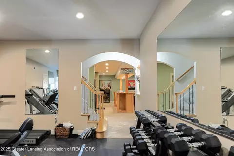Entry Way - 405 Shoreline Dr, Dewitt, MI 48820 photo 5 of 5
