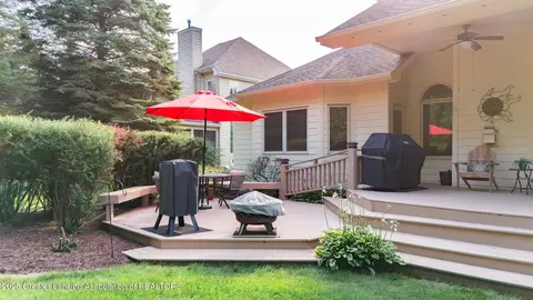 Exterior - 405 Shoreline Dr, Dewitt, MI 48820 photo 2 of 4