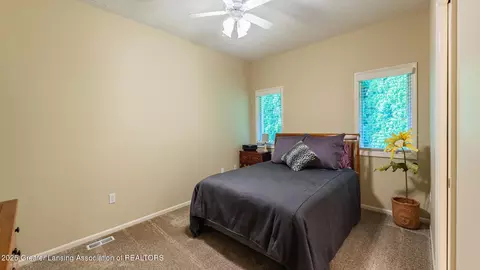 Bedroom - 405 Shoreline Dr, Dewitt, MI 48820 photo 3 of 4