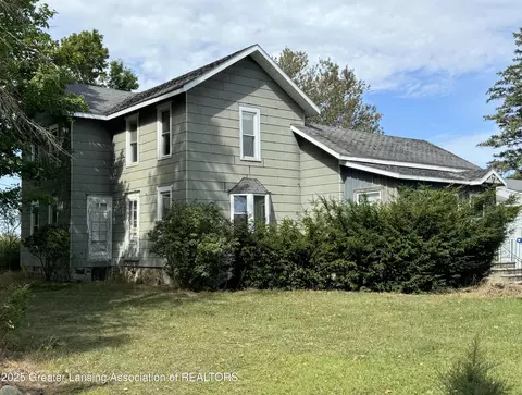 10307 Holmes Hwy, Eaton Rapids, MI 48827