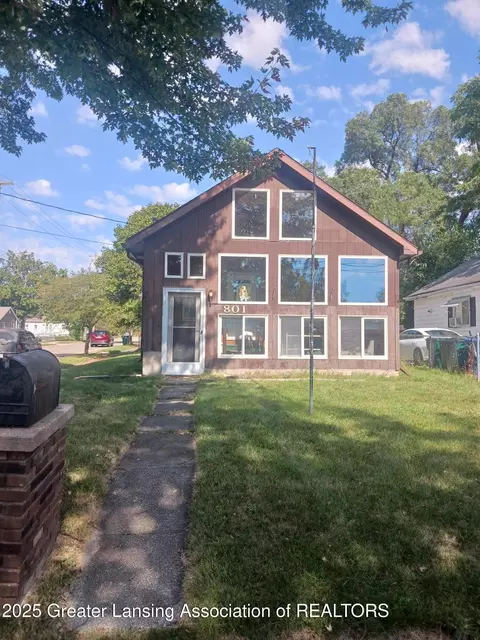 801 Banghart St, Lansing, MI 48906