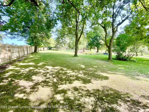Exterior - 6740 W Herbison Rd, Dewitt, MI 48820 photo 11 of 15