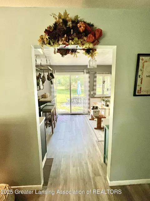 Entry Way - 6740 W Herbison Rd, Dewitt, MI 48820 photo 1 of 3