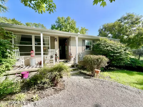 Exterior - 6740 W Herbison Rd, Dewitt, MI 48820 photo 3 of 15