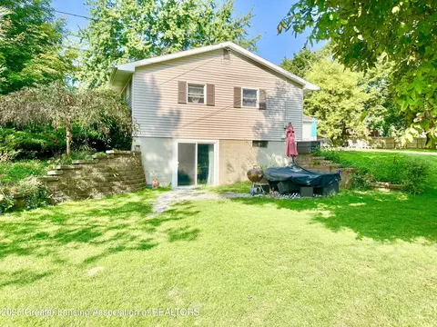 Exterior - 6740 W Herbison Rd, Dewitt, MI 48820 photo 7 of 15