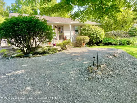 Exterior - 6740 W Herbison Rd, Dewitt, MI 48820 photo 15 of 15