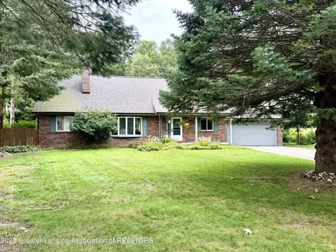 407 Westbrook Dr, Dewitt, MI 48820