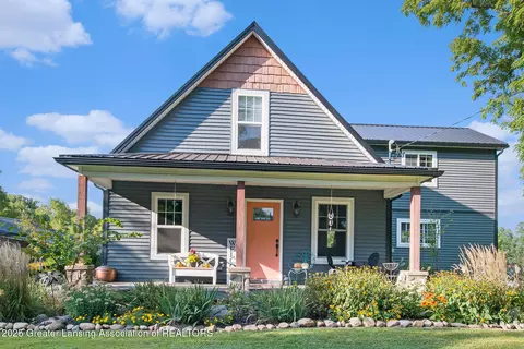 2948 White Rd, Cement City, MI 49233