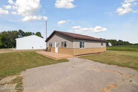 2787 Aurelius Rd, Onondaga, MI 49264
