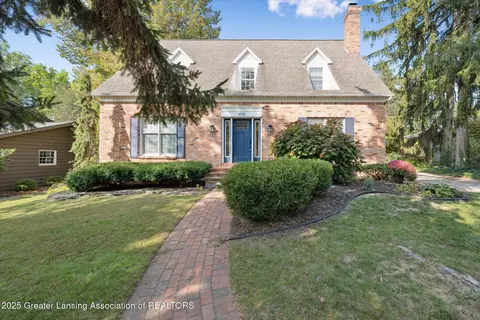1175 Prescott Dr, East Lansing, MI 48823