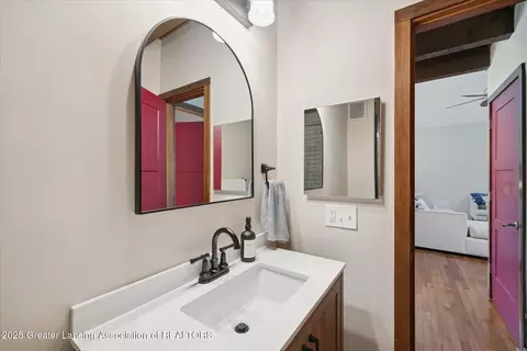 Bath - 2197 Haslett Rd, Williamston, MI 48895 photo 6 of 6