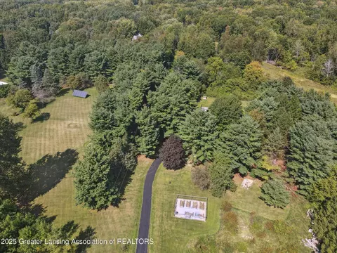 View/Area - 2197 Haslett Rd, Williamston, MI 48895 photo 2 of 7