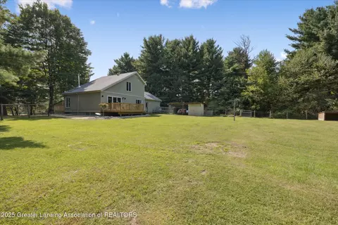 Exterior - 2197 Haslett Rd, Williamston, MI 48895 photo 2 of 12
