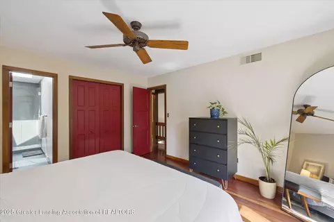 Bedroom - 2197 Haslett Rd, Williamston, MI 48895 photo 2 of 4