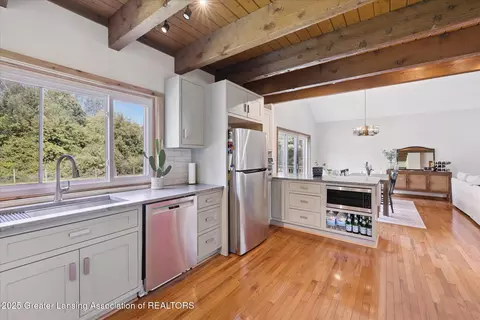 Kitchen - 2197 Haslett Rd, Williamston, MI 48895 photo 3 of 3