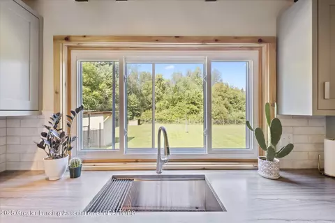 Kitchen - 2197 Haslett Rd, Williamston, MI 48895 photo 2 of 3