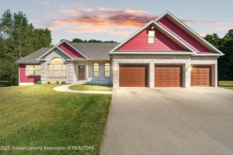 6290 Quail Ridge Ln, Dimondale, MI 48821