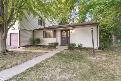 3938 Hunters Ridge Dr #1, Lansing, MI 48911