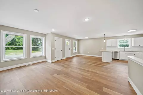 Other - 315 E Trail St, Jackson, MI 49201 photo 3 of 9