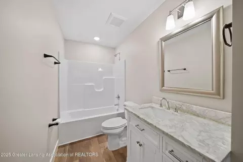 Bath - 315 E Trail St, Jackson, MI 49201 photo 1 of 3
