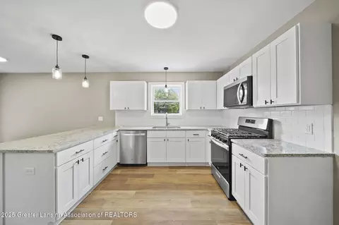 Kitchen - 315 E Trail St, Jackson, MI 49201 photo 1 of 1