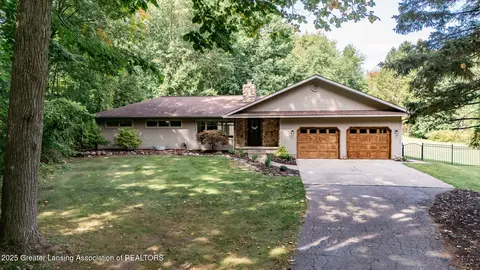 3836 Sandhill Rd, Lansing, MI 48911