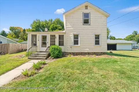 1118 Jackson St, Dansville, MI 48819