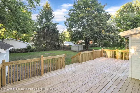 Exterior - 229 State St, Eaton Rapids, MI 48827 photo 3 of 6