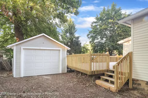 Exterior - 229 State St, Eaton Rapids, MI 48827 photo 2 of 6