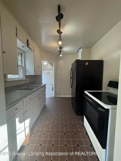 Kitchen - 2601 Forest Ave, Lansing, MI 48910 photo 1 of 1
