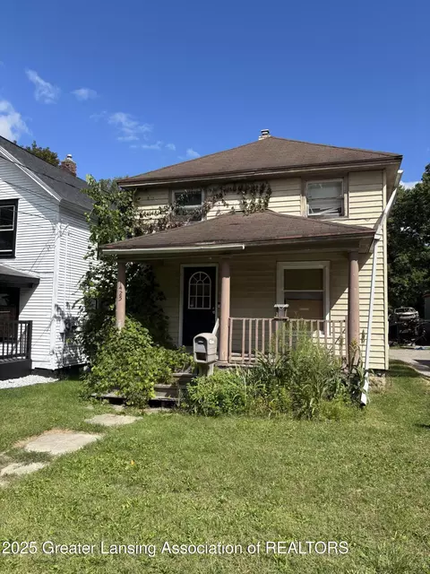 1425 Ada St, Lansing, MI 48910