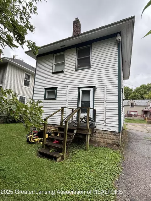 1437 Ada St, Lansing, MI 48910