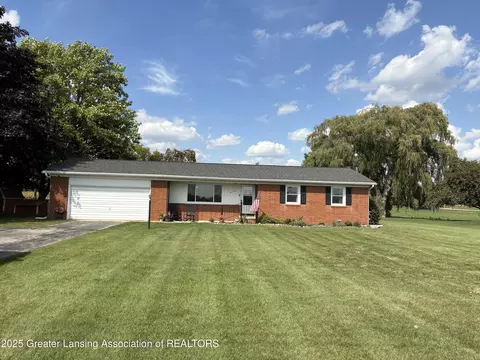 6778 W Lincoln Rd, Elwell, MI 48832
