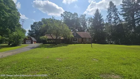 2409 Hulett Rd, Okemos, MI 48864