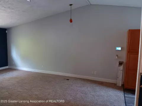 Living - 413 E Hodge Ave, Lansing, MI 48910 photo 3 of 3