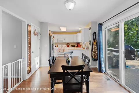 Dining - 2174 Cedar Bend Dr, Holt, MI 48842 photo 3 of 4