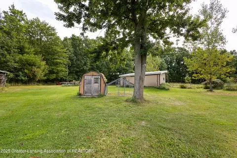 Exterior - 5324 E Pratt Rd, Saint Johns, MI 48879 photo 4 of 17